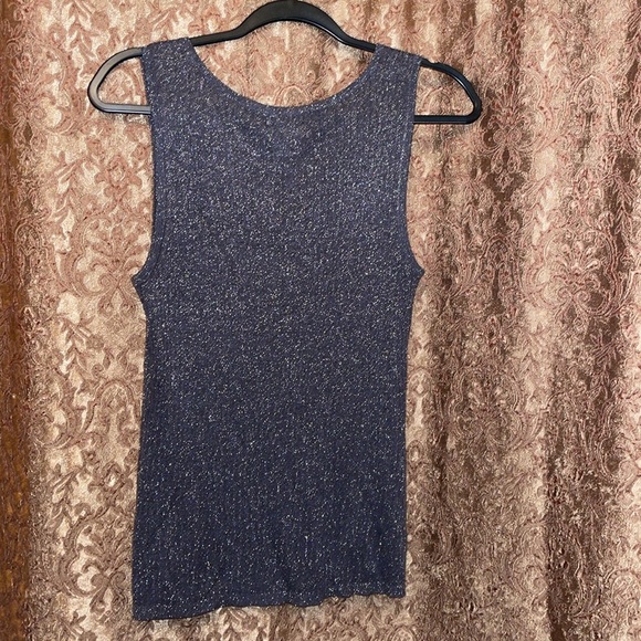 Chico's Gray Fitted Sleeveless Tank Top. Size 1 - Picture 2 of 6